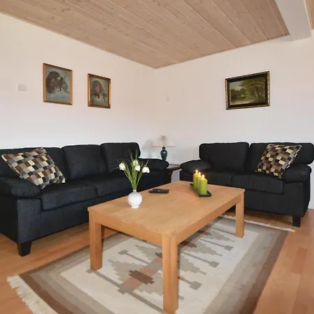 Two-bedroom Skanderborg 0 04 Ry